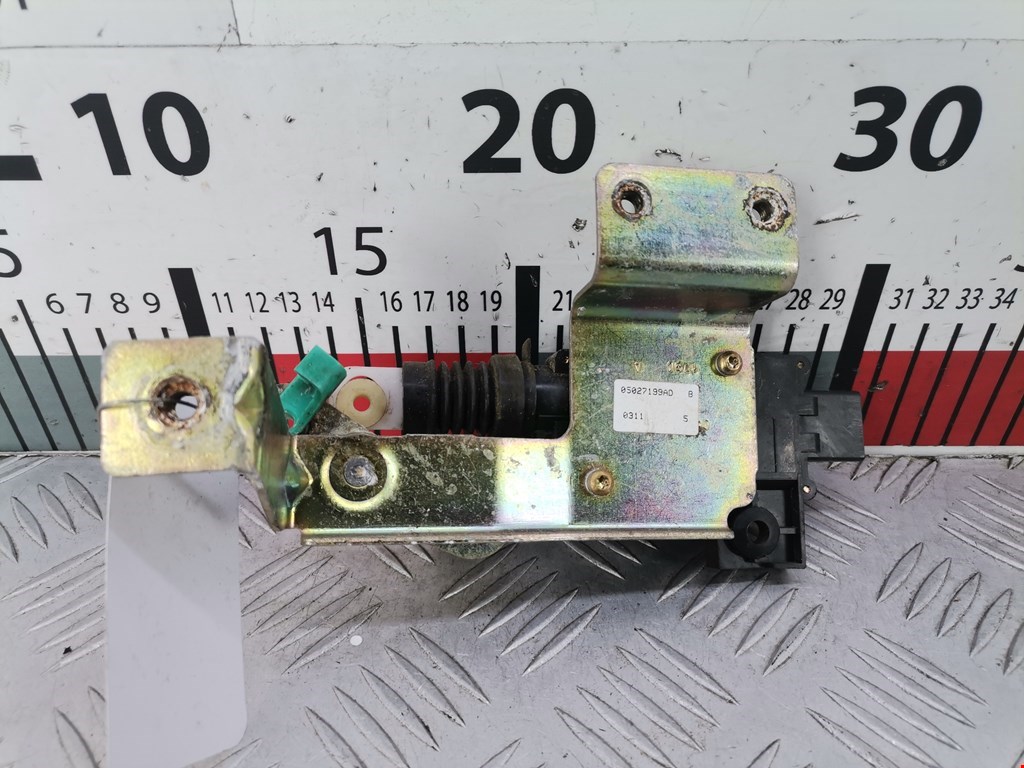 Активатор замка двери CHRYSLER PT Cruser 2000-2010