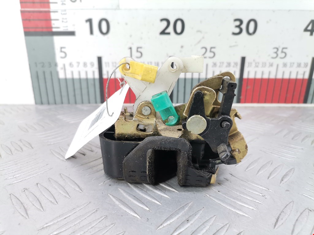 Замок двери задней левой CHRYSLER PT Cruser 2000-2010