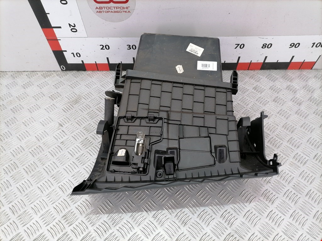 Бардачок RENAULT Megane III 2009-2016