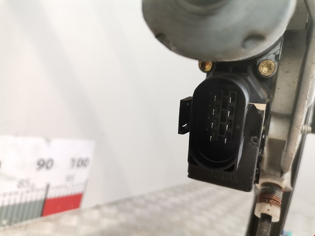 Стеклоподъемник передний правый AUDI A6 C5 1997-2004