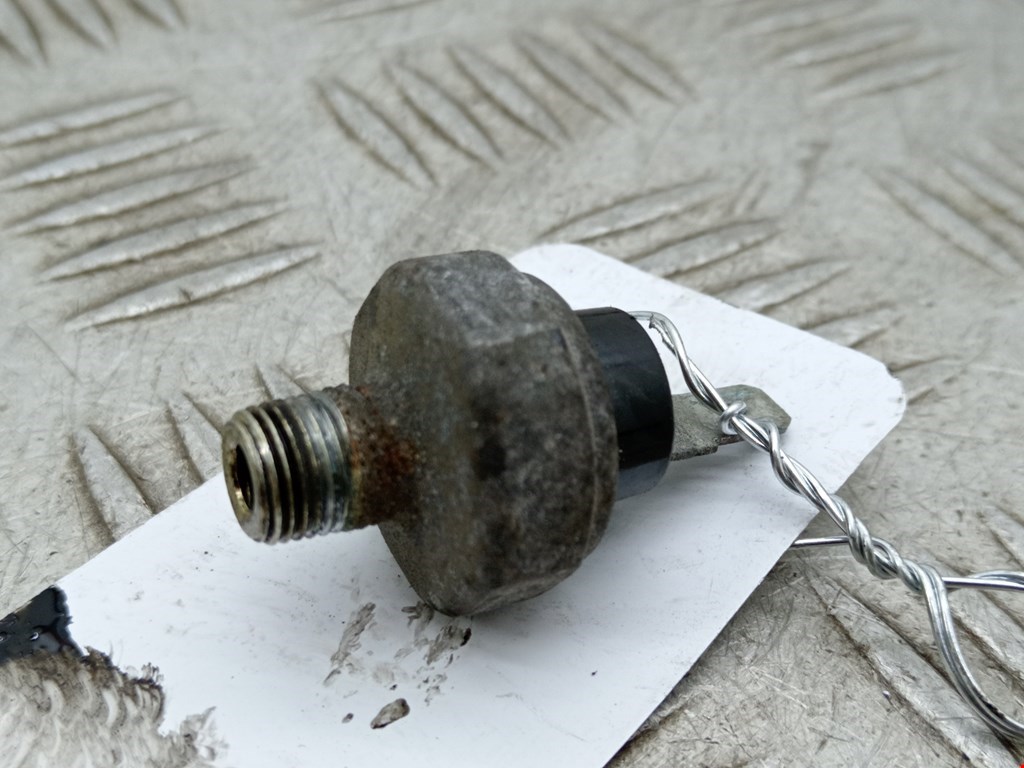 Датчик давления масла MAZDA Premacy CP 1999-2004