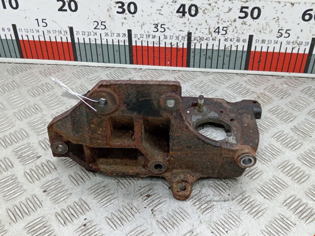 Кронштейн ТНВД MAZDA Premacy CP 1999-2004