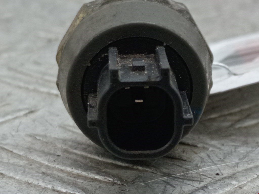 Датчик давления масла NISSAN Tiida C11 2004-2014