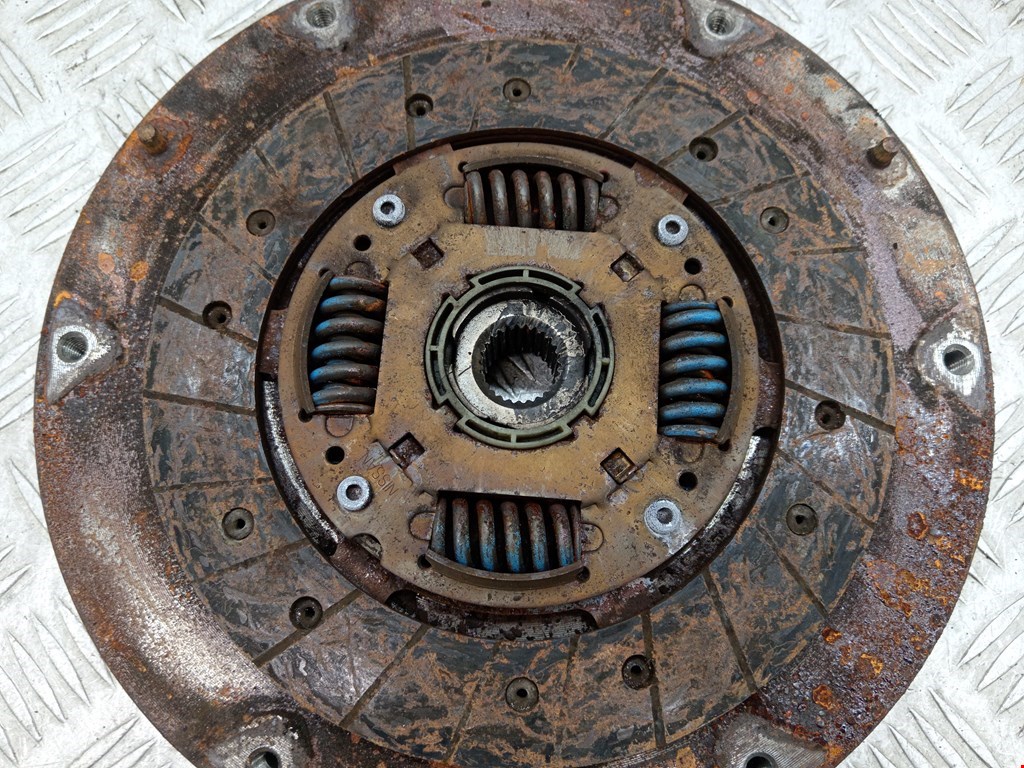 Маховик (демпфер сцепления) NISSAN Tiida C11 2004-2014