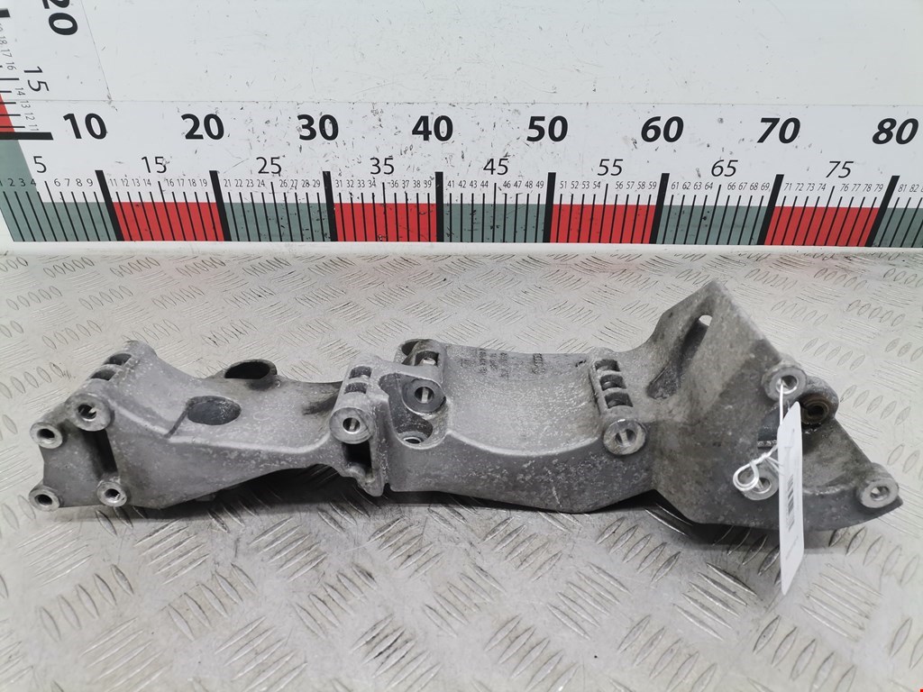 Кронштейн генератора SEAT Alhambra 1996-2010