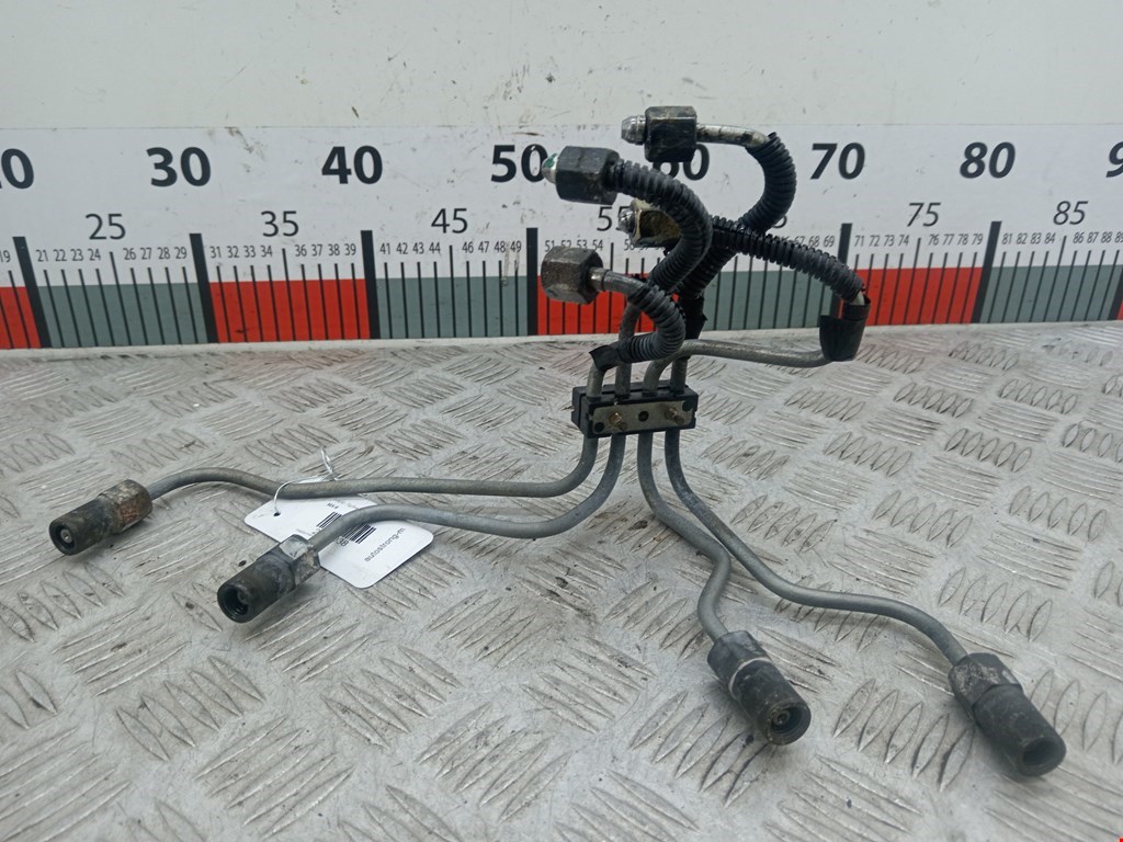 Трубка топливная MAZDA Premacy CP 1999-2004