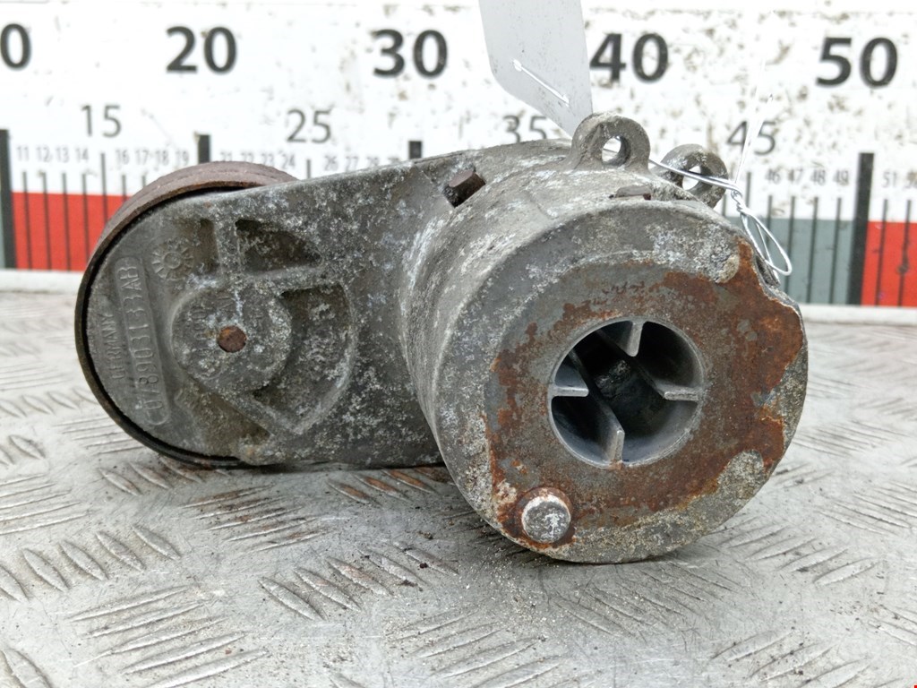 Натяжитель ремня генератора (приводного поликлинового ремня Audi A6 C5 (1997-2005)