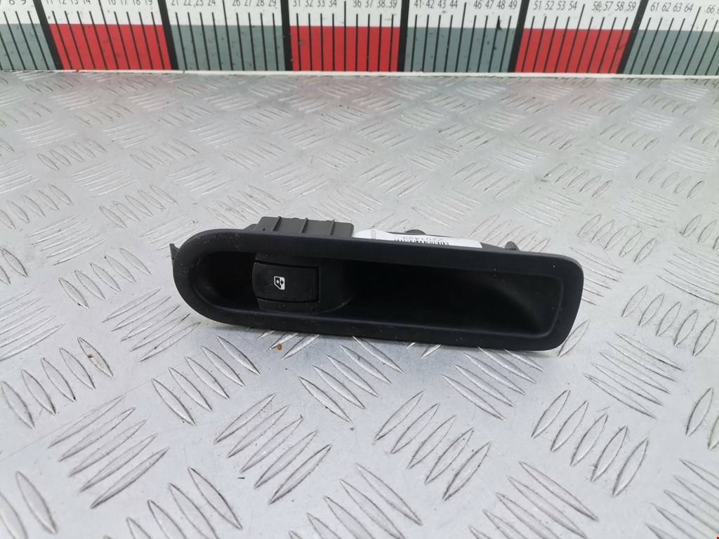Кнопка стеклоподъемника RENAULT Modus 2004-2012