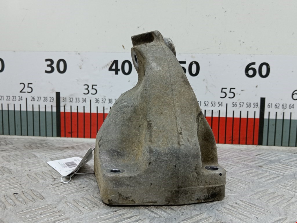 Кронштейн (крепление лапа) двигателя Mercedes E-Class (W211) (2002-2009)