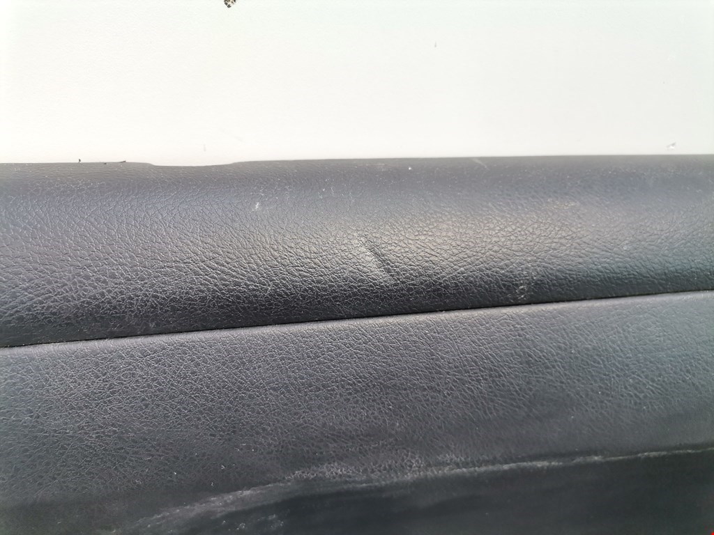 Обшивка двери задняя левая LEXUS LX 570 2007-н.в.