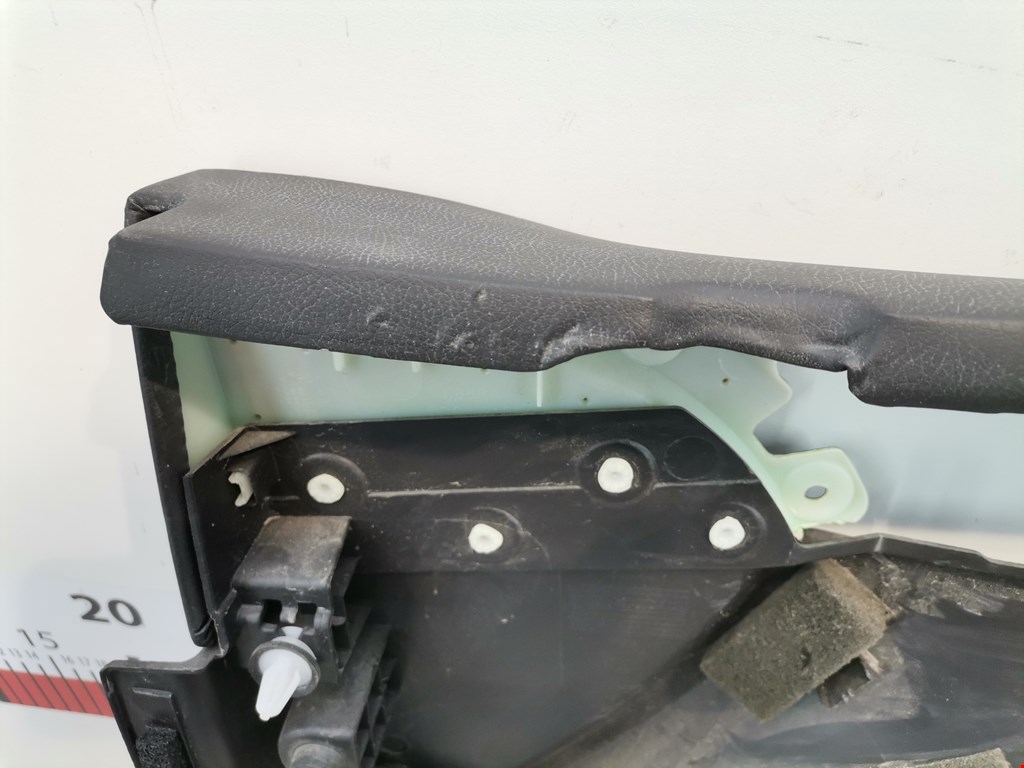 Обшивка двери передняя левая FORD Mondeo V 2015-н.в.