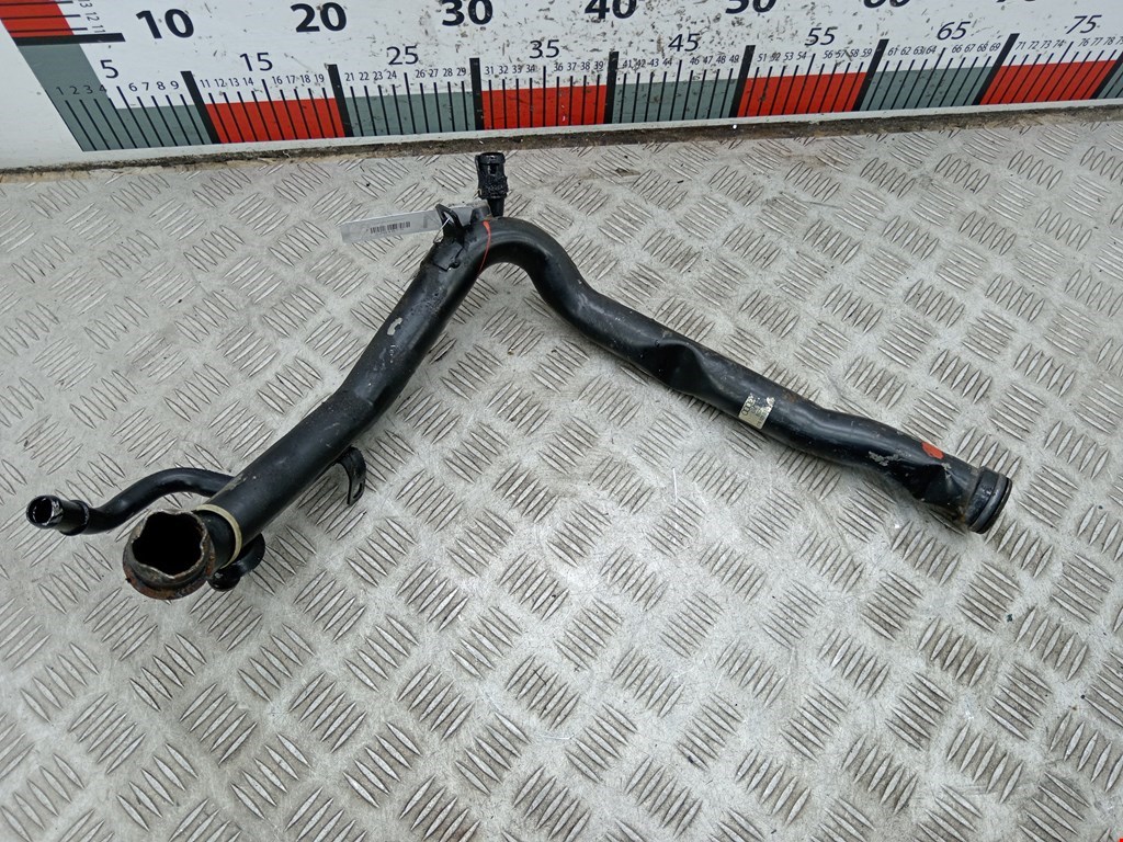 Патрубок AUDI A6 C5 1997-2004