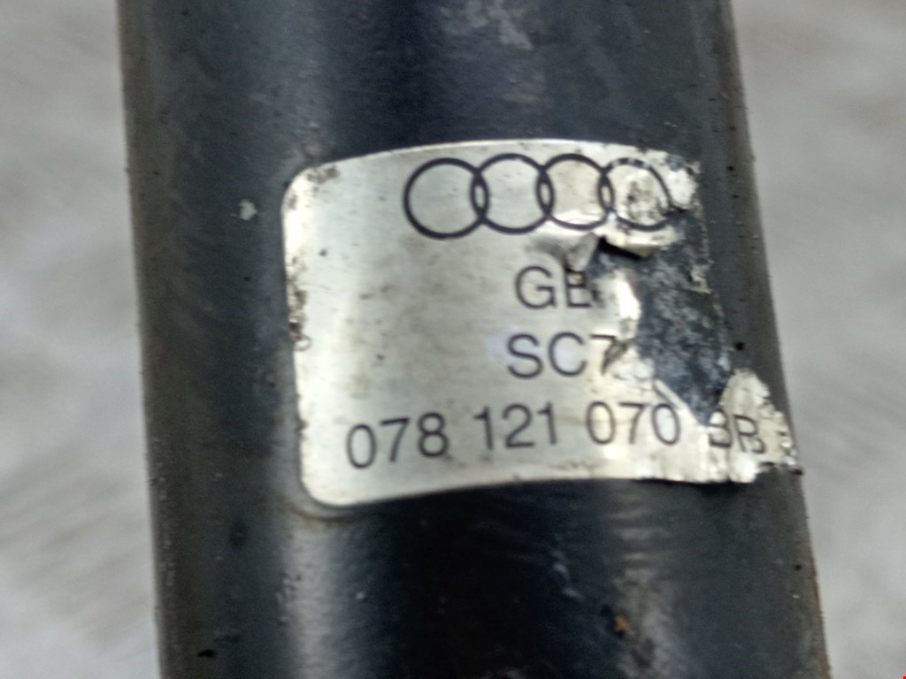 Патрубок AUDI A6 C5 1997-2004