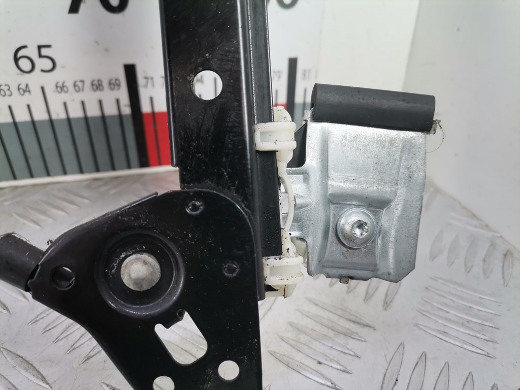 Стеклоподъемник задний левый SEAT Alhambra 1996-2010