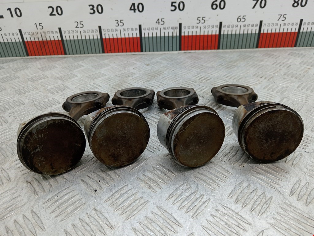 Поршень с шатуном RENAULT Modus 2004-2012