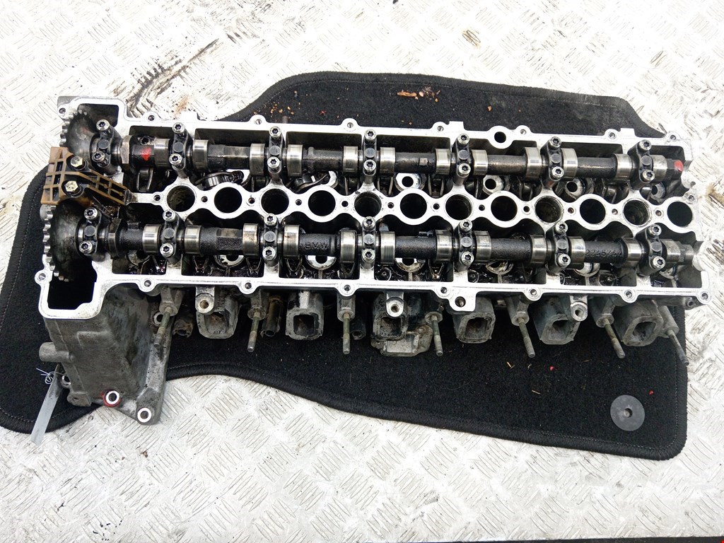 Головка блока цилиндров (ГБЦ) BMW 5-Series (E39) (1995-2004)
