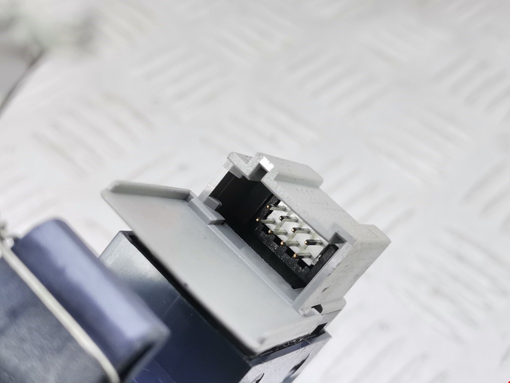 Кнопка стеклоподъемника AUDI A6 C5 1997-2004