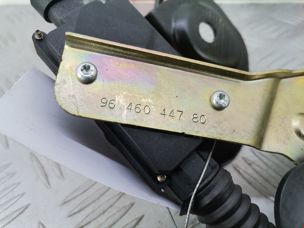 Замок багажника (крышки двери) CITROEN C3 2002-2009