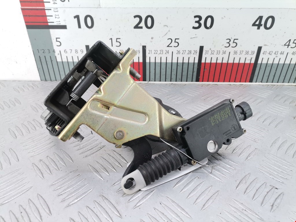 Замок багажника (крышки двери) CITROEN C3 2002-2009