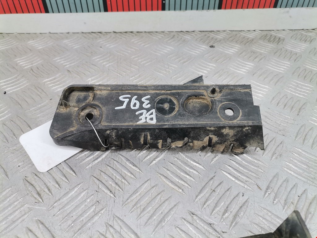 Кронштейн переднего бампера левый AUDI A4 B6 2001-2005