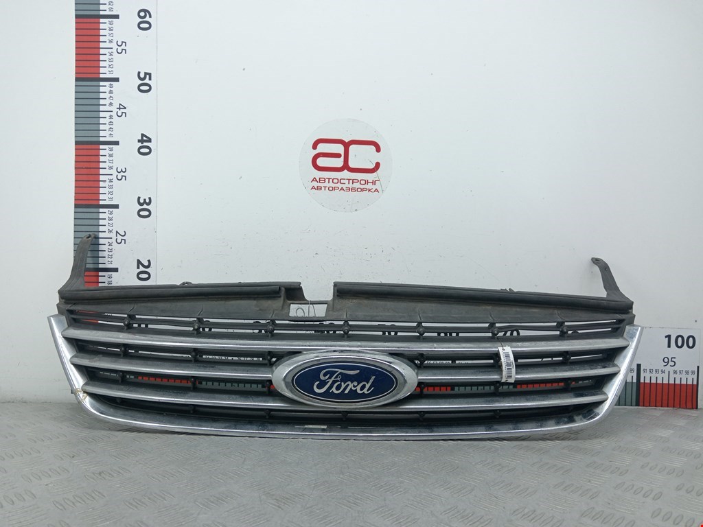 Решетка радиатора FORD Mondeo IV 2007-2015