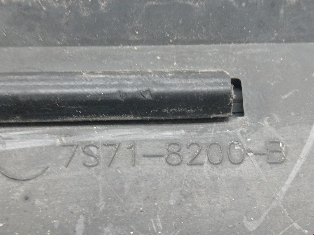 Решетка радиатора FORD Mondeo IV 2007-2015