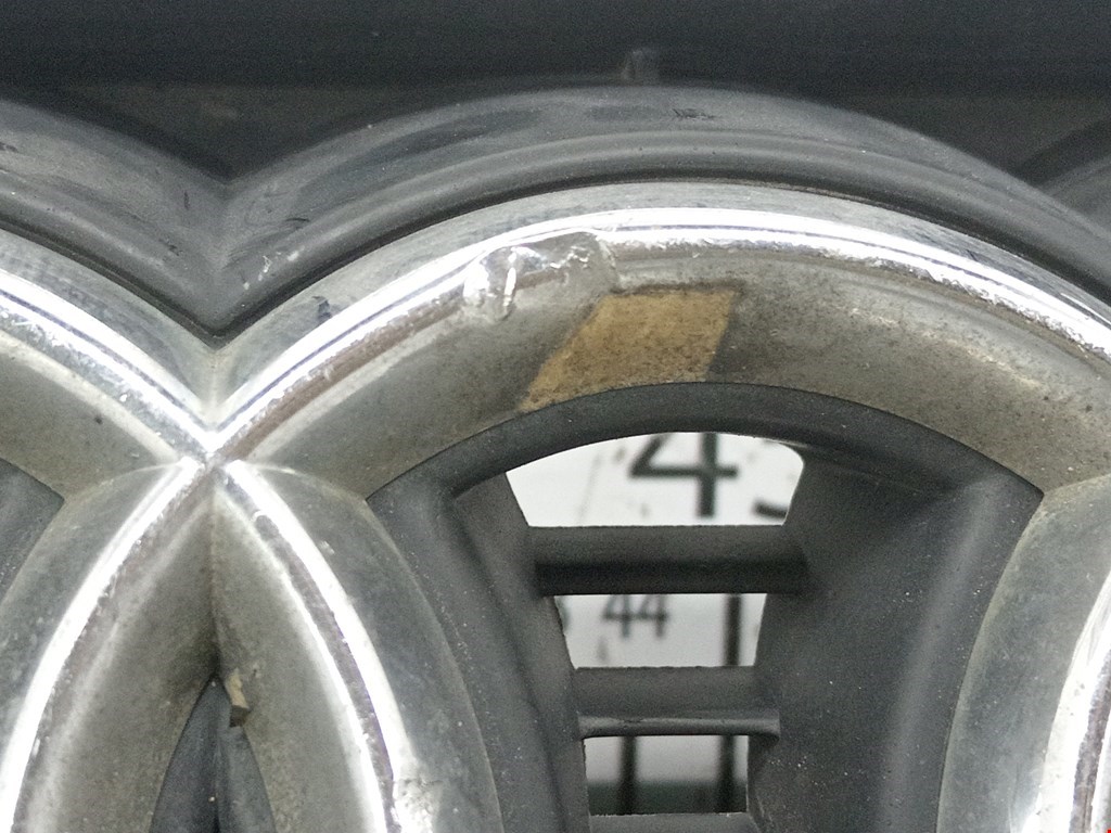 Решетка радиатора AUDI A6 C5 1997-2004