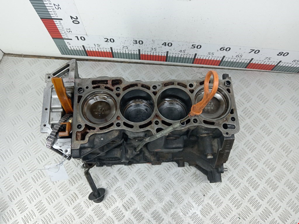 Блок цилиндров NISSAN Almera Tino 2000-2006