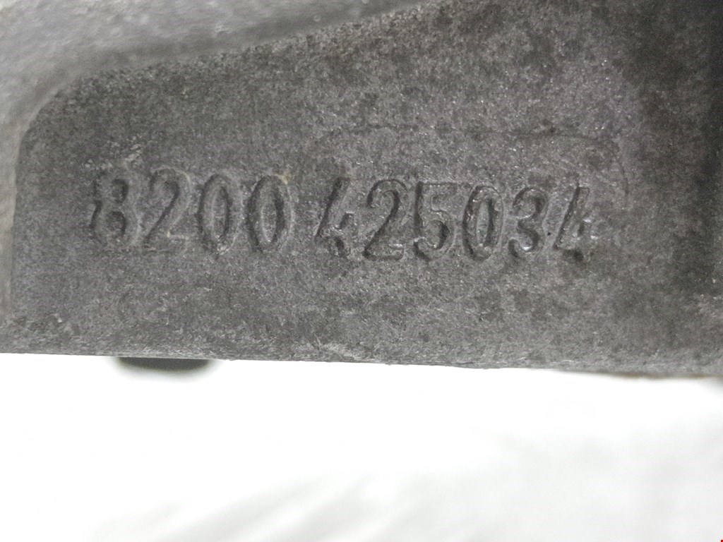 Кронштейн генератора RENAULT Scenic II 2003-2010