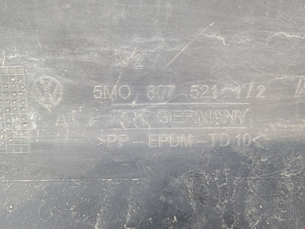 Юбка (губа) бампера задняя (заднего) VOLKSWAGEN Golf V Plus 2004-2009