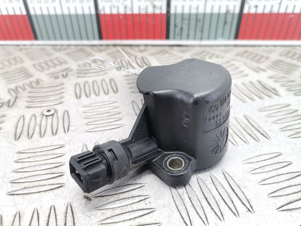 Датчик включения заднего хода AUDI A3 8L 1996-2003