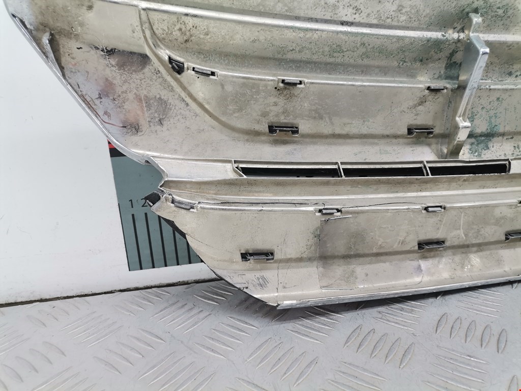 Решетка радиатора MITSUBISHI Outlander GF0W 2012-н.в.