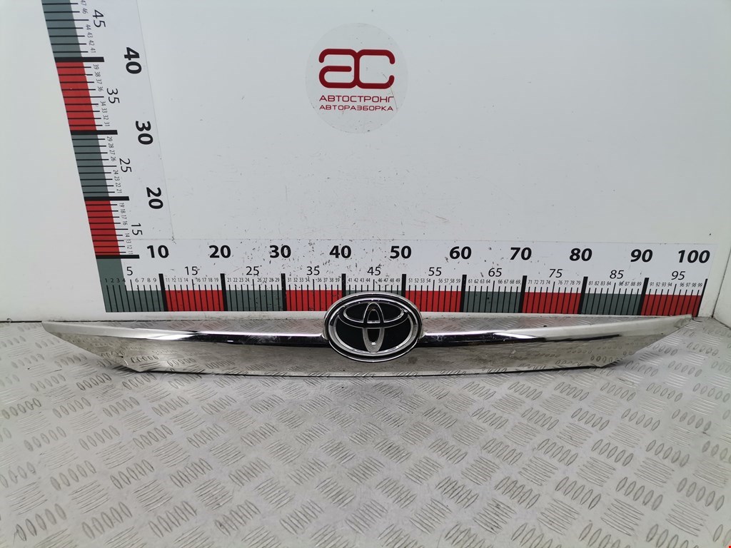 Накладка декоративная (молдинг) крышки (двери) багажника Toyota Camry (XV50) (2011-2014)