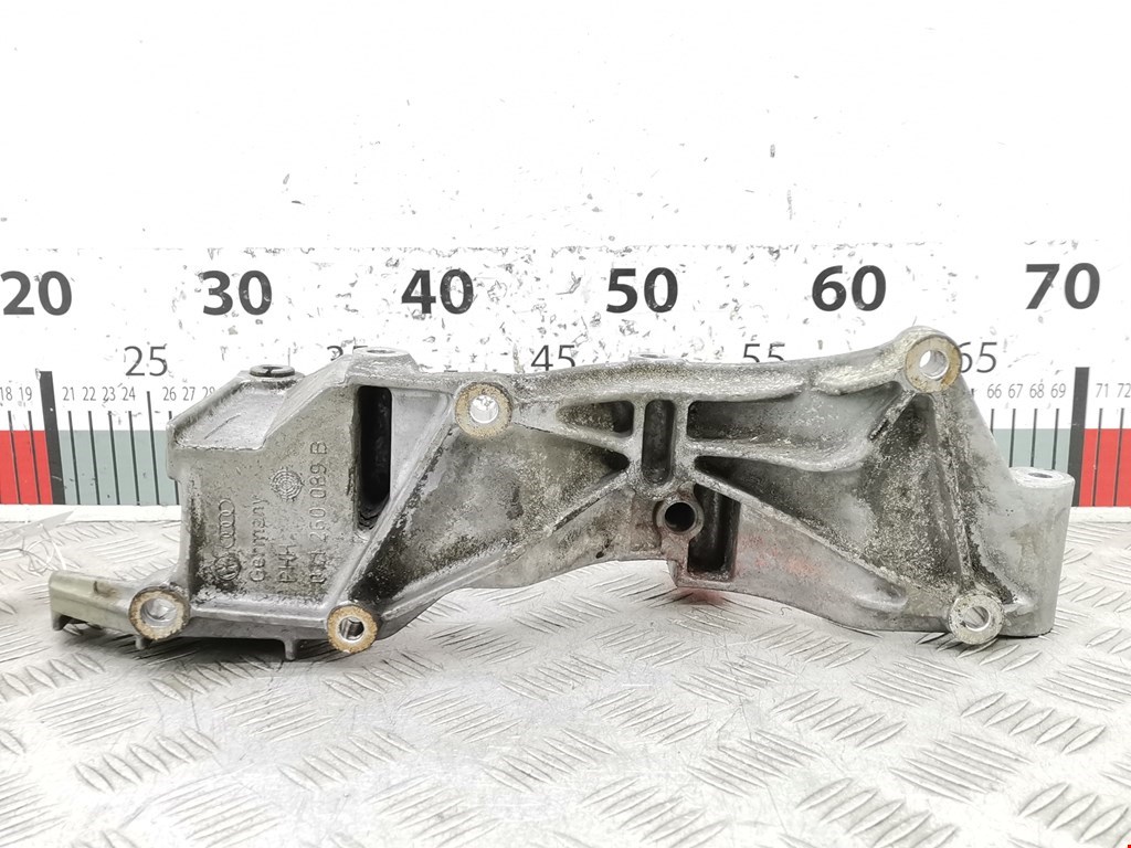 Кронштейн генератора VOLKSWAGEN Bora 1998-2005