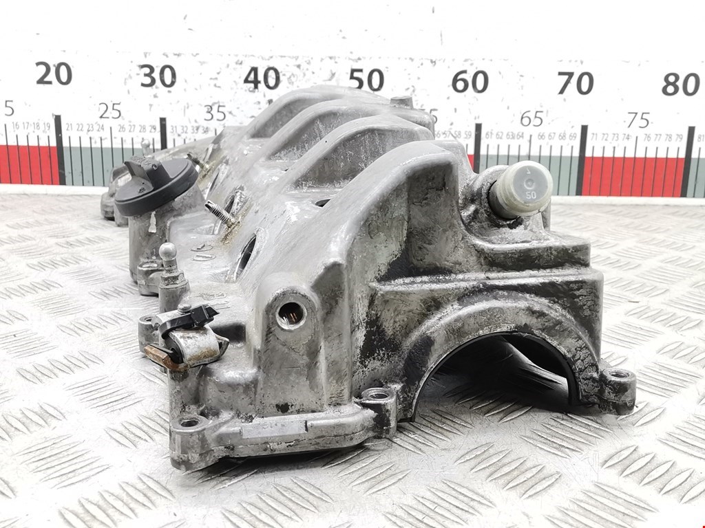 Крышка головки блока (клапанная) TOYOTA Avensis 2003-2008