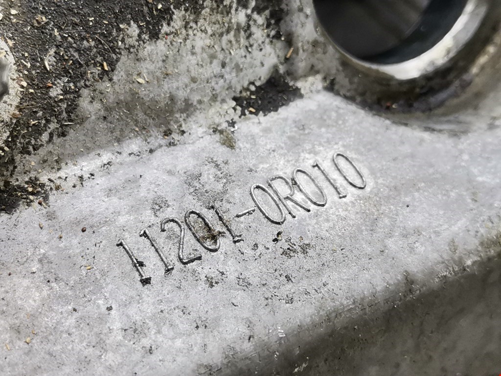 Крышка головки блока (клапанная) TOYOTA Avensis 2003-2008