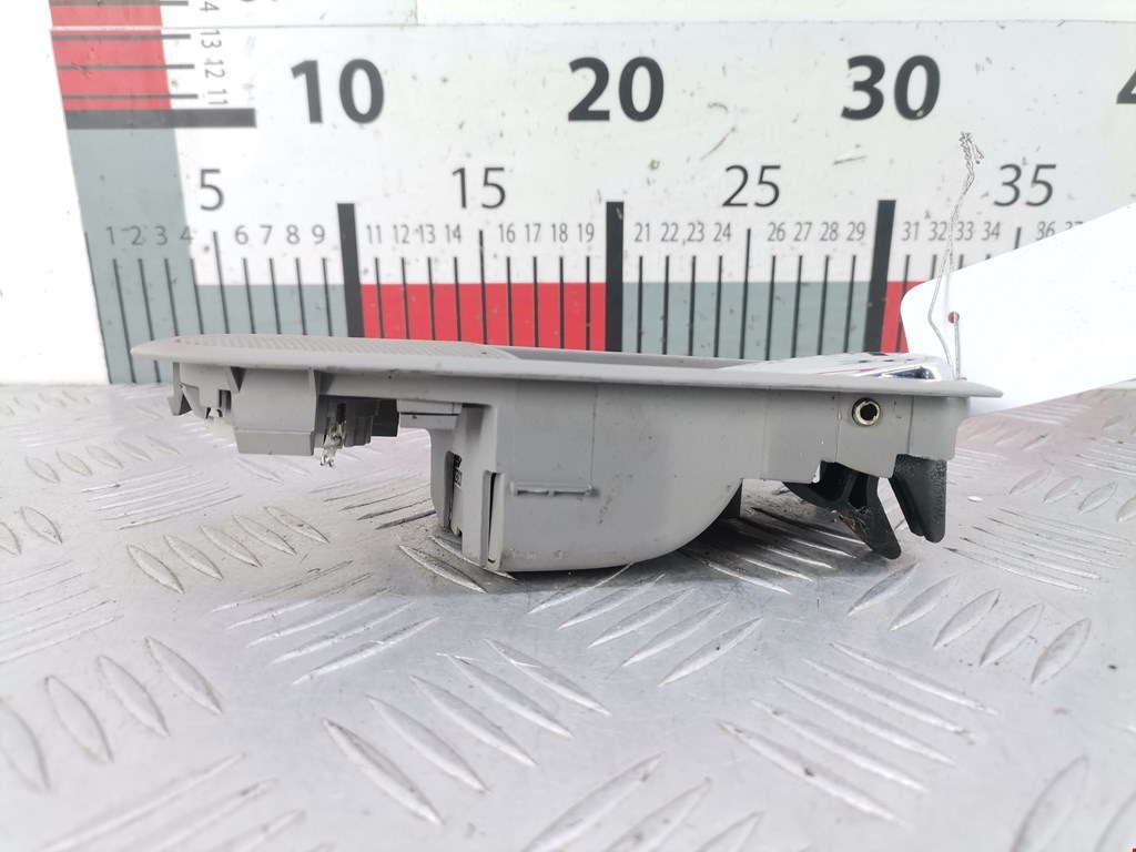 Ручка дверная задняя внутренняя правая VOLKSWAGEN Sharan 1995-2010