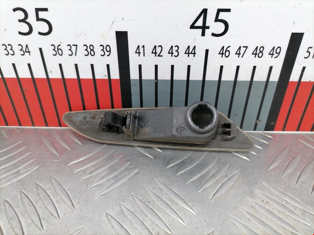 Повторитель на крыло LANCIA Delta III (844) 2008-2014