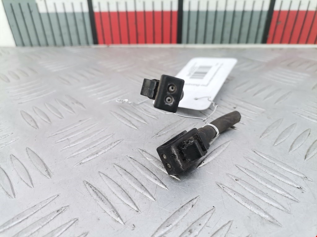 Форсунка омывателя лобового стекла RENAULT Megane II 2002-2009