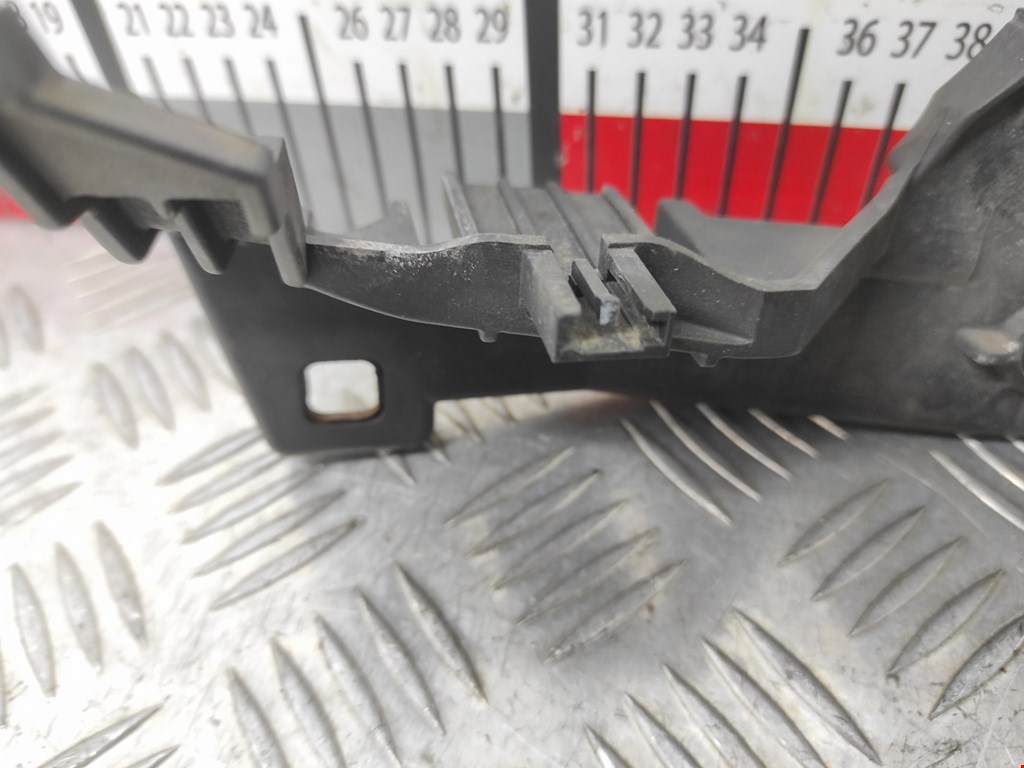 Кронштейн фары правый LAND ROVER Range Rover 2002-2012