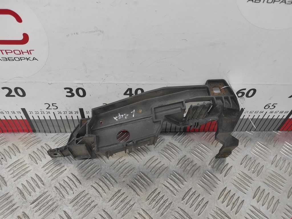 Кронштейн фары левый LAND ROVER Range Rover 2002-2012