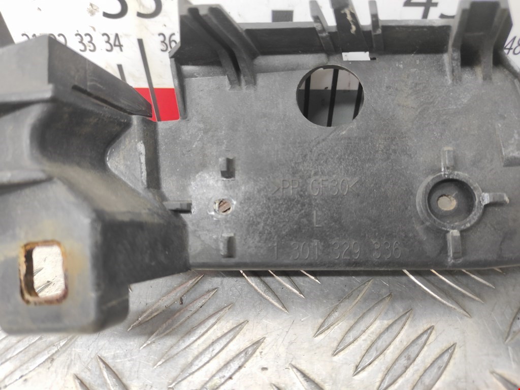 Кронштейн фары левый LAND ROVER Range Rover 2002-2012