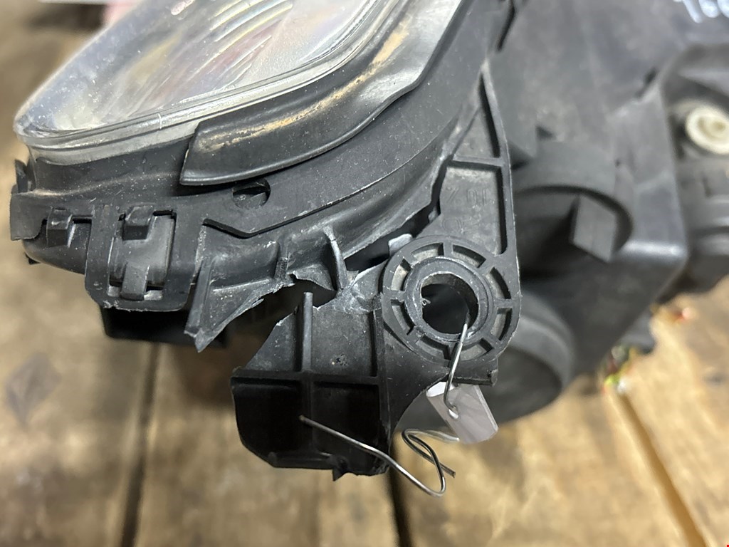 Фара левая CITROEN C5 I 2001-2008