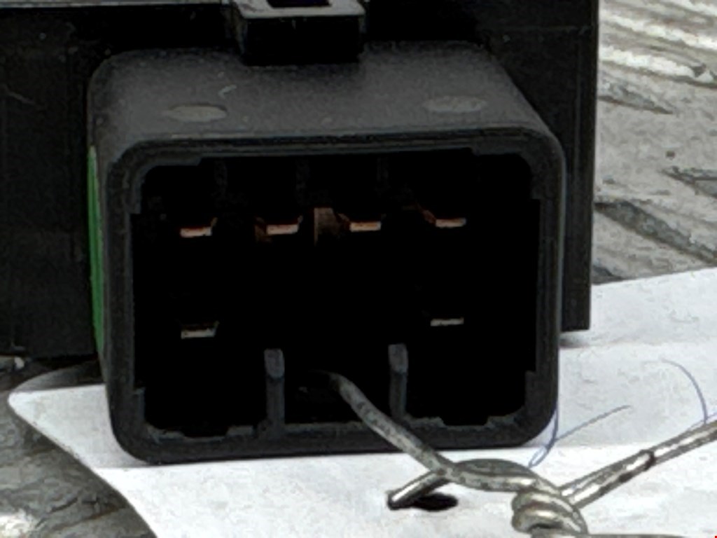 Кнопка антипробуксовочной системы HYUNDAI Santa Fe CM 2005-2012