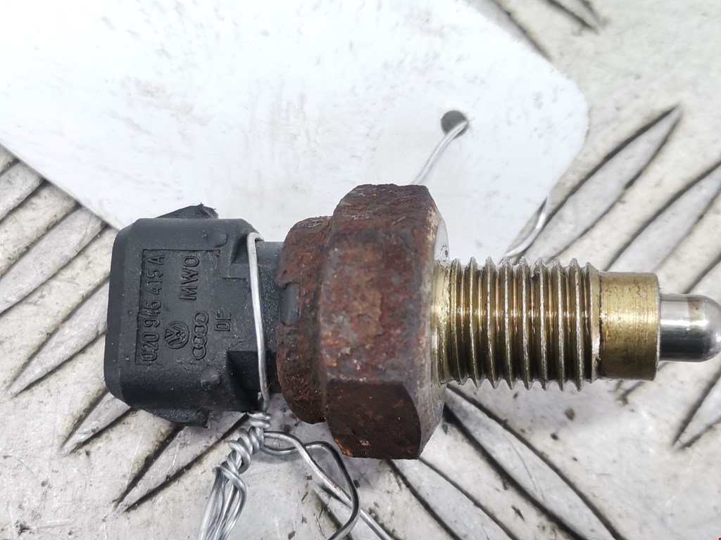 Датчик включения заднего хода SEAT Ibiza 1993-2002