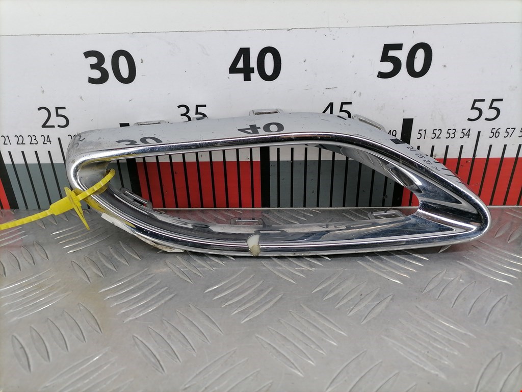 Накладка декоративная (молдинг) бампера заднего Mercedes E-Class (W213) (2016-2023)