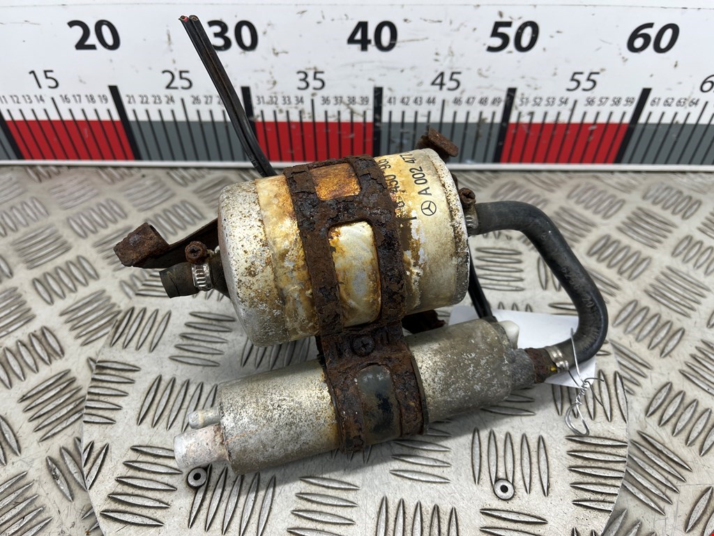 Насос топливный (электрический) MERCEDES-BENZ C-Class C-klasse W202 1993-2000