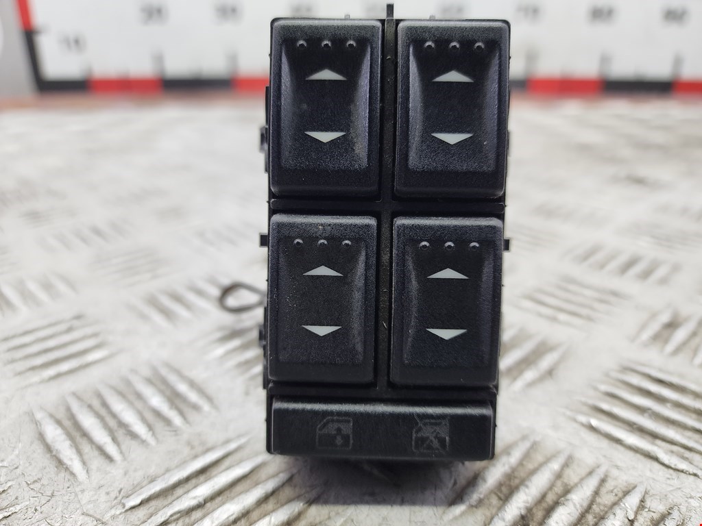 Блок управления стеклоподъемниками FORD Mondeo III 2000-2007