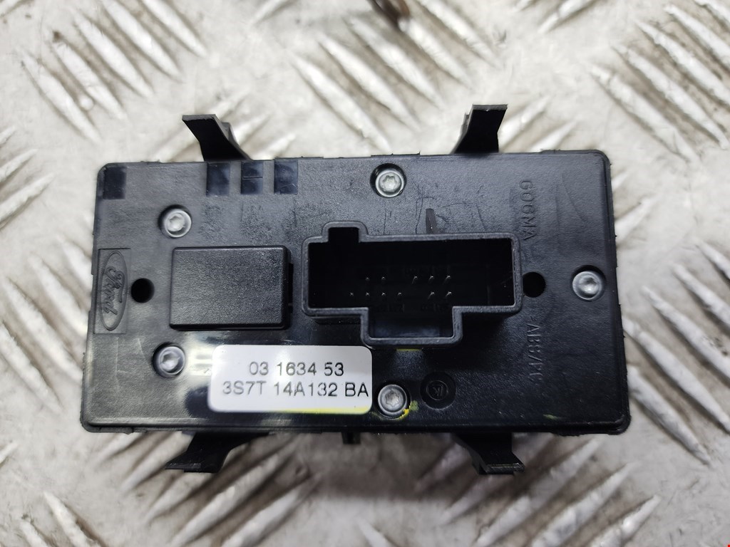 Блок управления стеклоподъемниками FORD Mondeo III 2000-2007