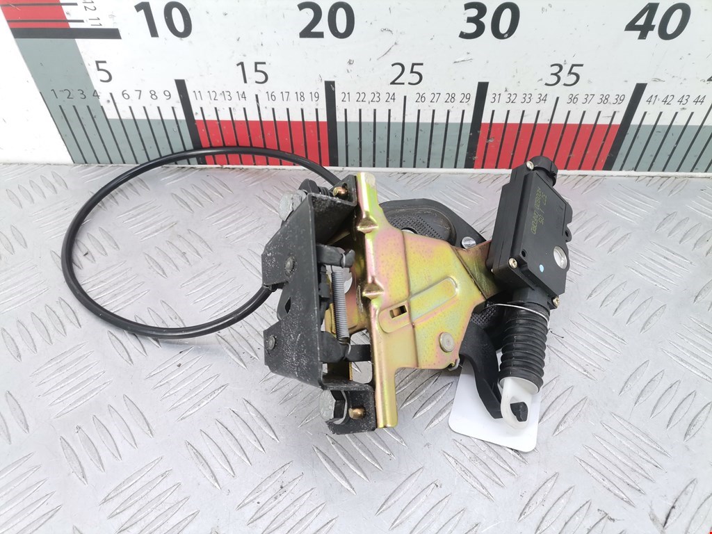 Замок багажника (крышки двери) CITROEN C3 2002-2009